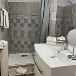 Hotel Abalone - Centre Gare Nîmes