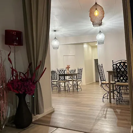 Otel Abalone - Centre Gare 2*