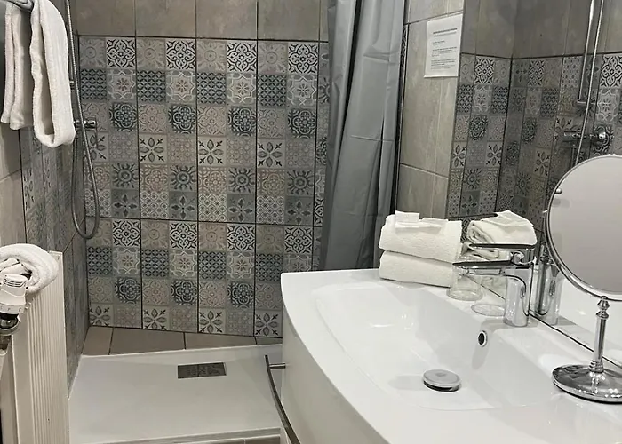 Hotel Abalone - Centre Gare Nîmes