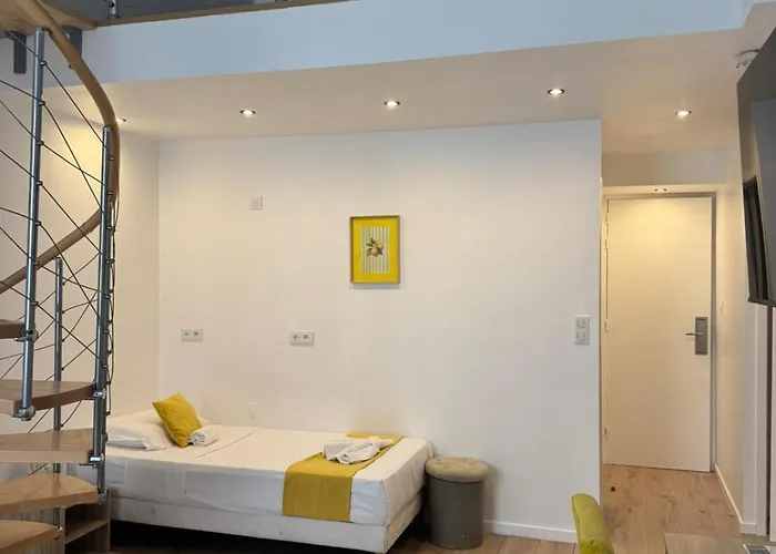 Abalone - Centre Gare 2* 尼姆