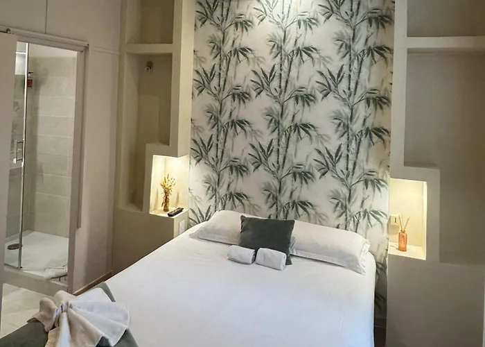 Abalone - Centre Gare 2* 尼姆